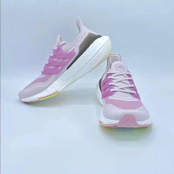 [NEW] Women's adidas UltraBoost 21 Shoes 'Ice Purple' S23831 ‎ - Picture 2 of 7